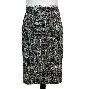 Calvin Klein Skirt size 14 Black Ivory Straight Stretch Knee Career Professional